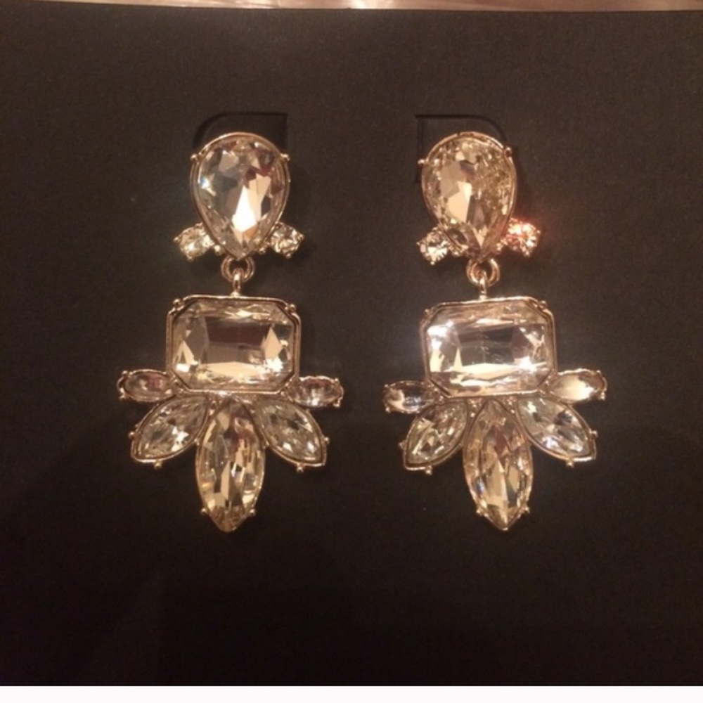 Gorgeous Banana Republic earrings ❤️🙌🏻